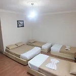 Hostel Uyar Palace Antalya
