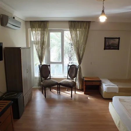 Uyar Palace Hostel Antalya