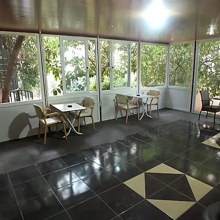 Uyar Palace * אנטליה