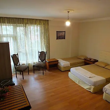 Хостел Uyar Palace *