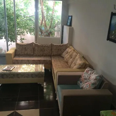 Uyar Palace Hostel Antalya