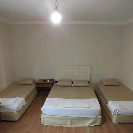 Hostel Uyar Palace