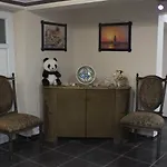 Hostal Uyar Palace *