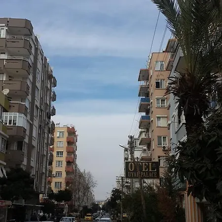 Uyar Palace 호스텔